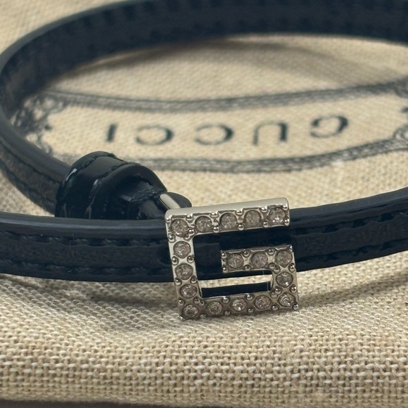 Gucci Leather Crystal Square G Bracelet - Picture 4 of 8